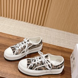 Embroidered Canvas Shoes