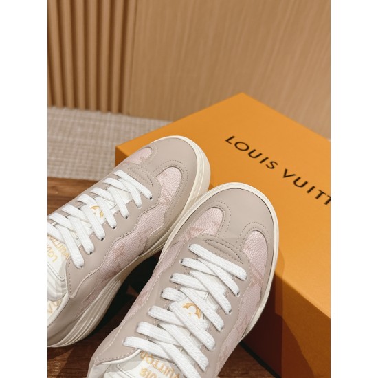 LV SNEAKERS