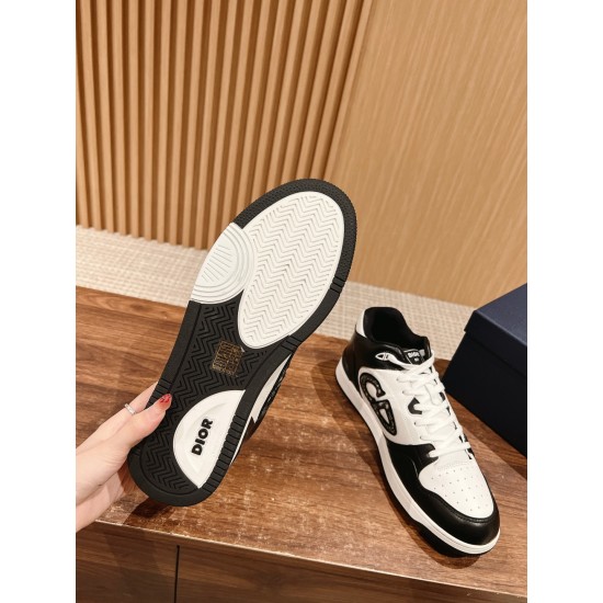 B57 Sneakers B57 Sneakers