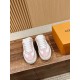 LV SNEAKERS