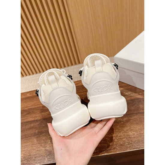 sneakers sneakers