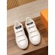 LV SNEAKERS