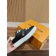 LV SNEAKERS