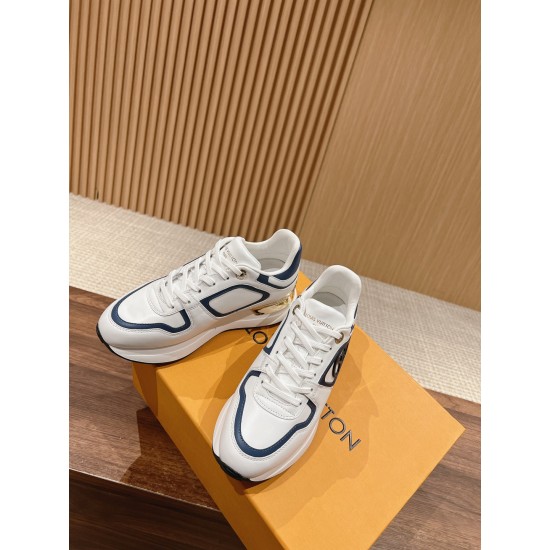 LV SNEAKERS