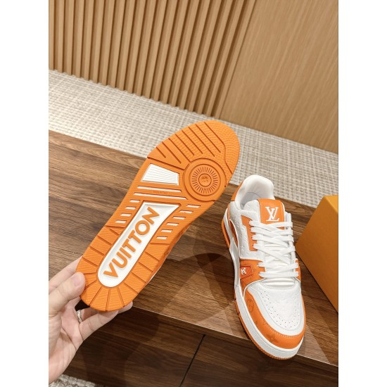 LV SNEAKERS