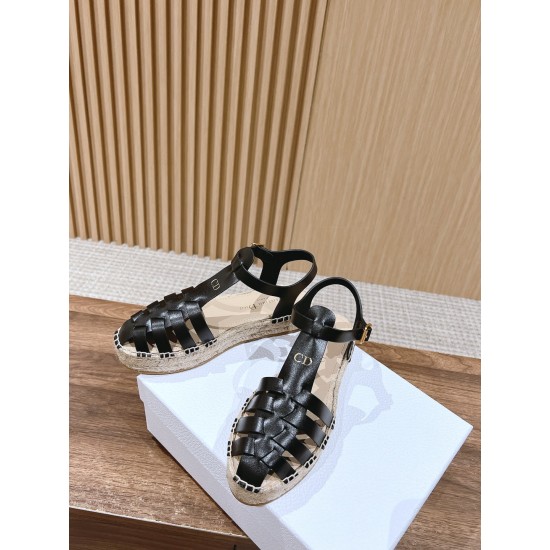 Grass Knit Piggie Shoes