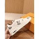 LV SNEAKERS