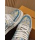 LV SNEAKERS