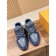LV SNEAKERS