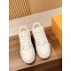 LV SNEAKERS
