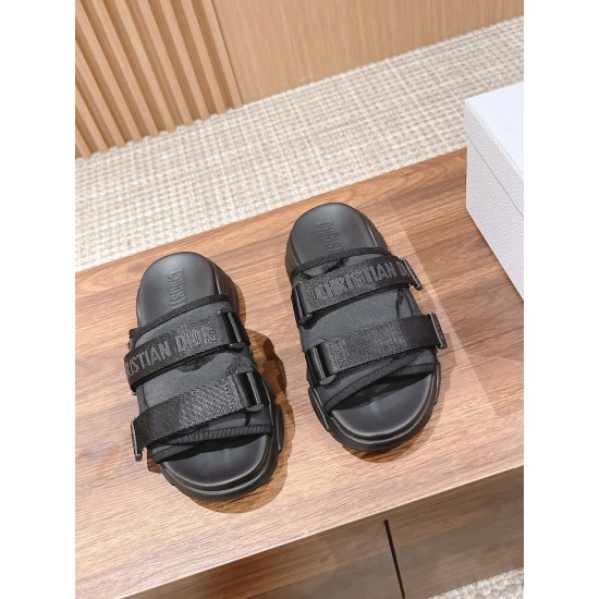 slippers slippers