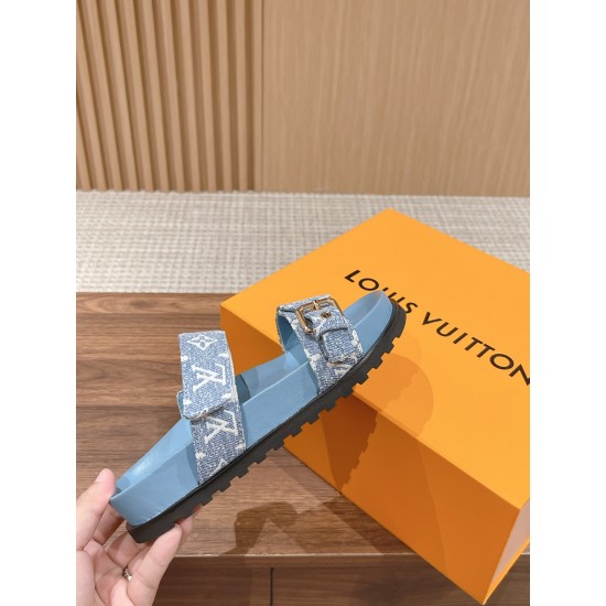 LV SLIPPERS