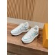 LV SNEAKERS