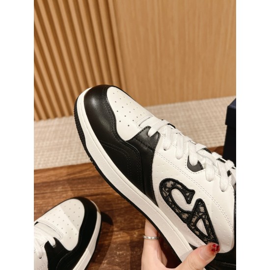 B57 Sneakers B57 Sneakers