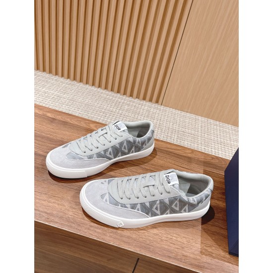B101 Sneakers