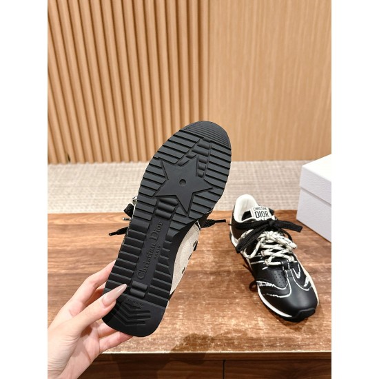 sneakers sneakers