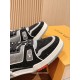 LV SNEAKERS
