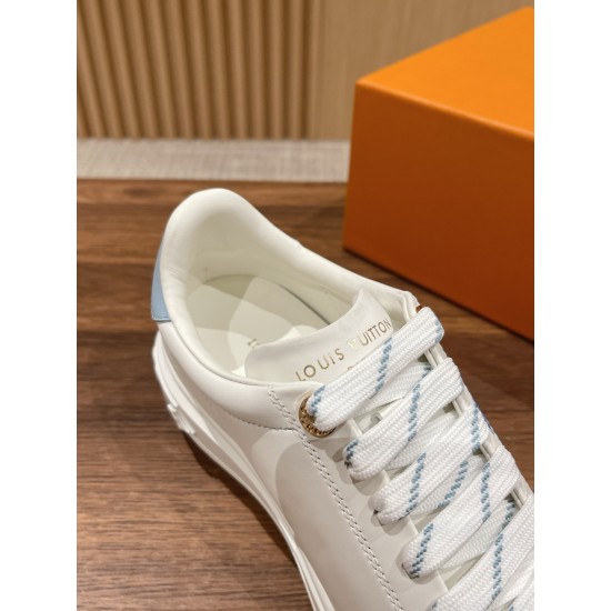 LV SNEAKERS