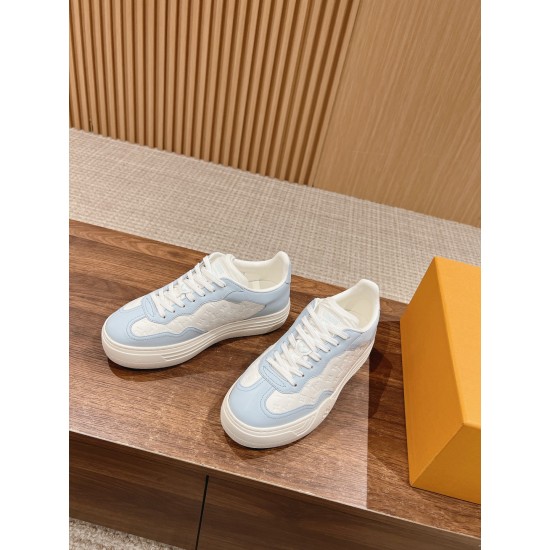 LV SNEAKERS
