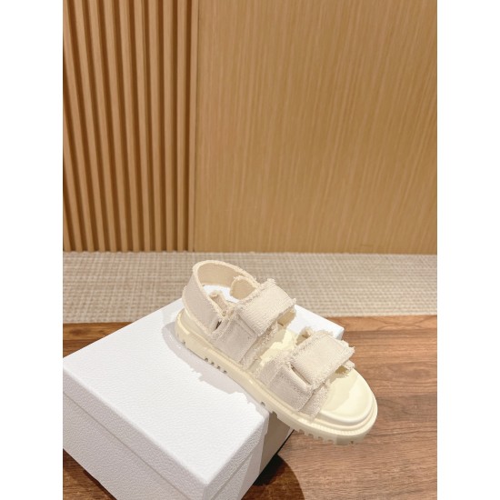 slippers slippers
