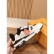 LV SNEAKERS