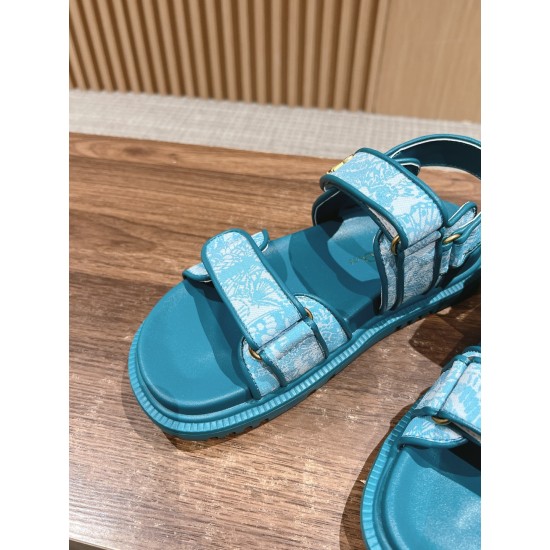 slippers slippers
