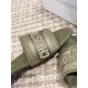 slippers slippers
