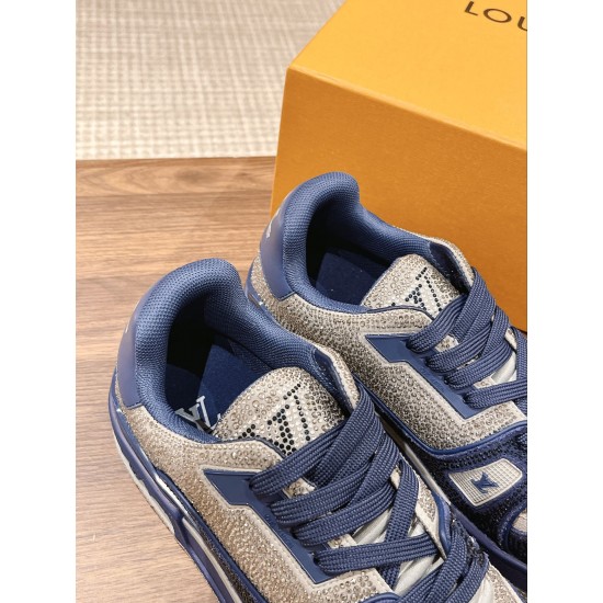 LV SNEAKERS