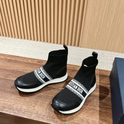 sock shoes