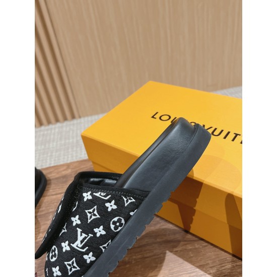 LV SLIPPERS