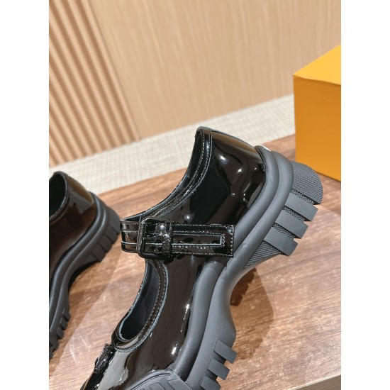 LV Sneakers