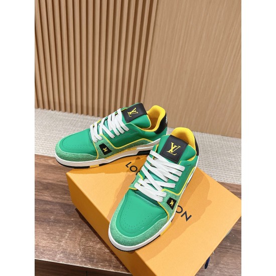 LV SNEAKERS