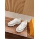 LV SNEAKERS