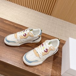 one Sneakers