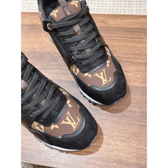 LV SNEAKERS
