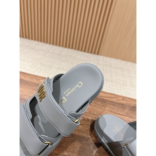 slippers slippers
