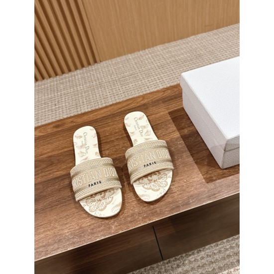 slippers slippers