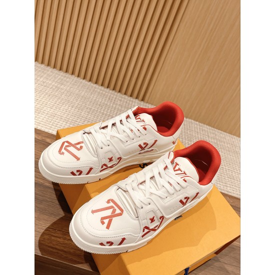 LV SNEAKERS