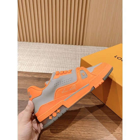 LV SNEAKERS