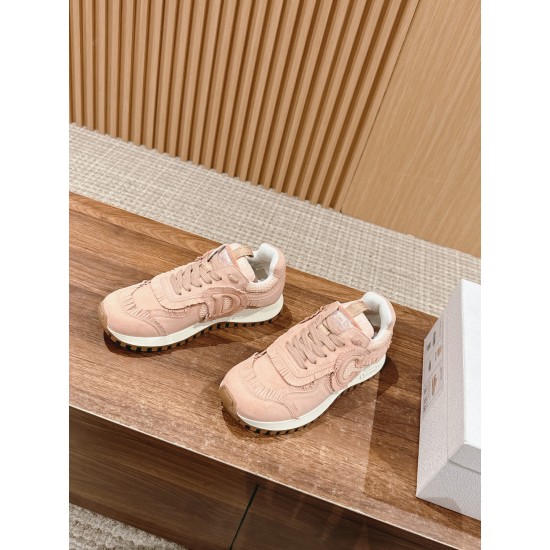 Tassel sneakers