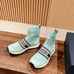 sock shoes