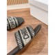slippers slippers