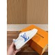 LV SNEAKERS
