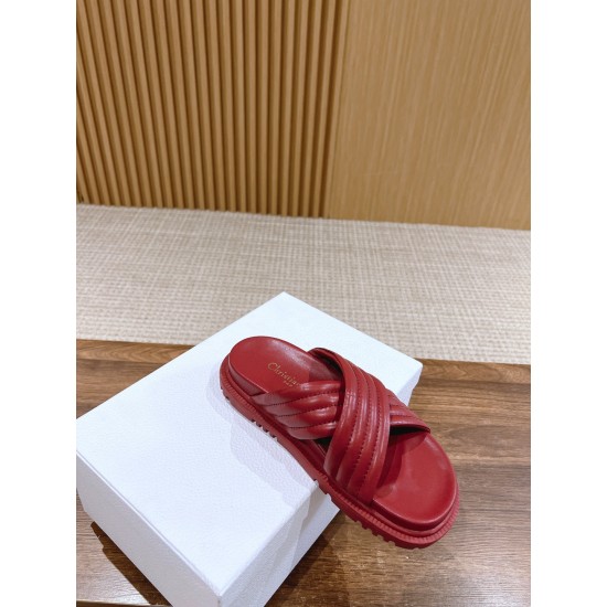 slippers 