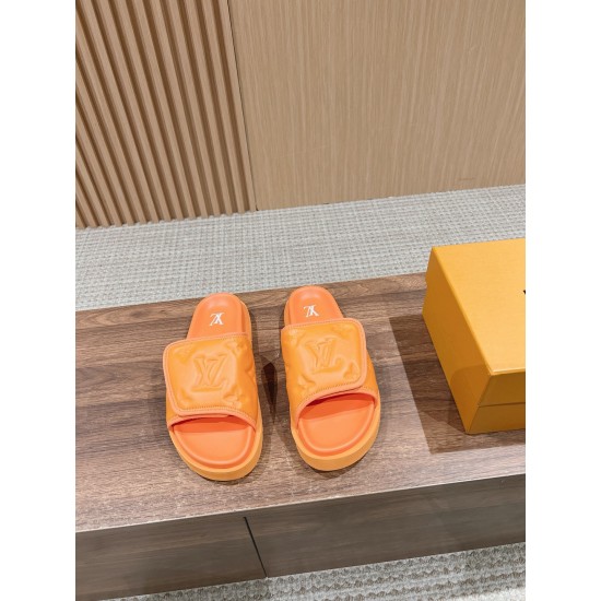 LV SLIPPERS