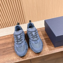 B32 sneakers