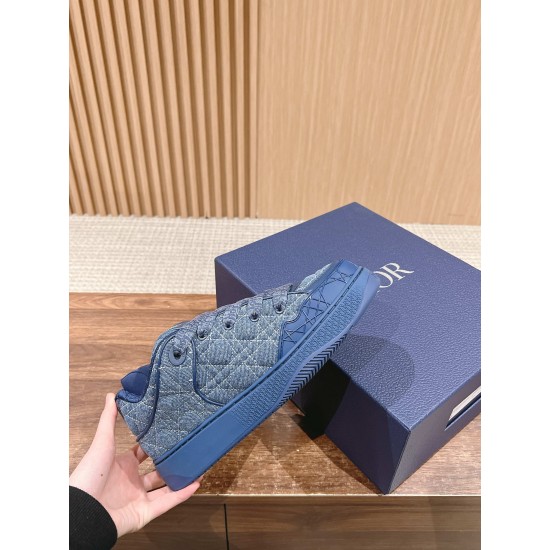 sneakers sneakers