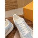 LV SNEAKERS