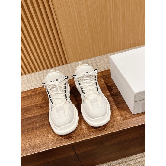 sneakers sneakers