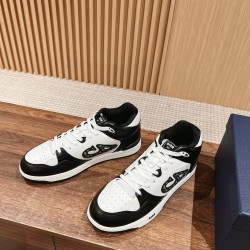 B57 Sneakers